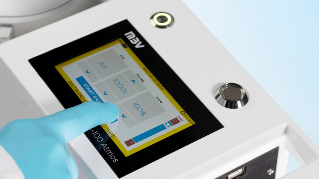 Intuitiv bedienbarer Touchscreen mit grafischer Benutzerführung zur einfachen Bedienung des MAS-100 Atmos. / Intuitive touchscreen with graphical user guidance, for easy operation of the MAS-100 Atmos.