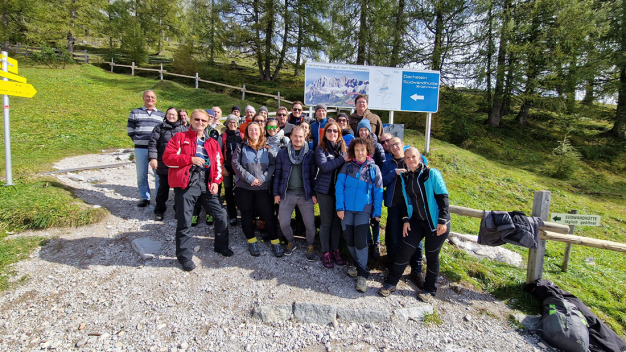 Gemeinsame Ausflüge als Teil der Teambildung: Lorenz Conuslt beim Wandern. © Lorenz Consult ZT GmbH