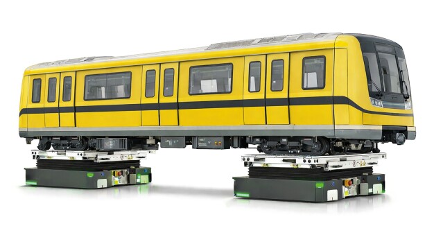 Wenn autonome Systeme und Menschen dieselben Produktionsflächen nutzen, wird Licht zur unmittelbaren Orientierung: Bei Schwerlast-FTS macht LED2WORK-Signalisierung Bewegungs- und Fahrzeugzustände sichtbar.
