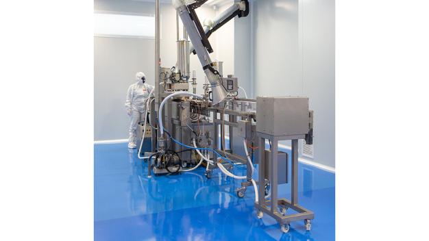 AIMPLAS Reinraum und der Leistritz ZSE 18 HP-PH.