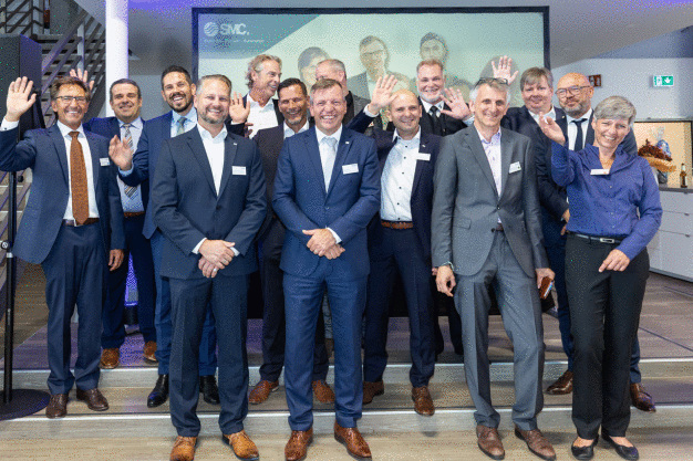 Geballte Vertriebspower: Auch die SMC Premium Partner feierten mit. (Foto: SMC Deutschland GmbH)