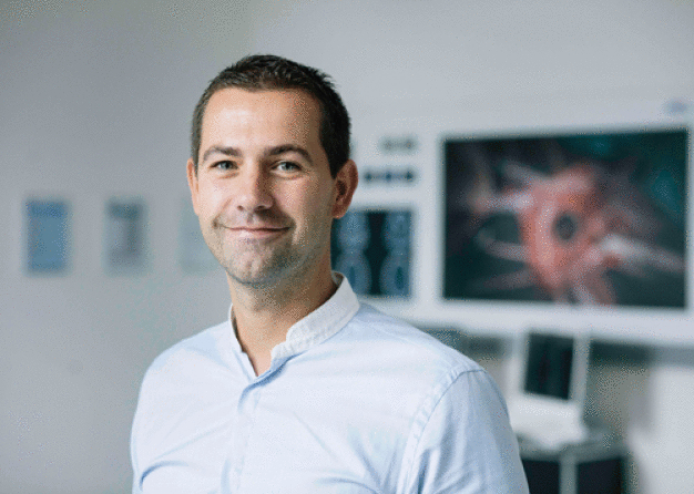 Bei der Integration von Hardware im Klinikalltag muss schnell und flexibel reagiert werden“, berichtet Matthias Lubkowitz, CEO der ACL GmbH. „Das Zeitfenster dafür ist besonders in Operationssälen häufig sehr eng – ob bei Neueinbauten, Ersatzanschaffungen oder Renovierungen. Manchmal muss hier sogar zwischen zwei Eingriffen innerhalb weniger Stunden eine neue Wandkonsole installiert werden, was eine große Herausforderung darstellt und umfangreiches technisches Wissen sowie Flexibilität erfordert.“ (Quelle: ACL GmbH) Bei der Integration von Hardware im Klinikalltag muss schnell und flexibel reagiert werden“, berichtet Matthias Lubkowitz, CEO der ACL GmbH. „Das Zeitfenster dafür ist besonders in Operationssälen häufig sehr eng – ob bei Neueinbauten, Ersatzanschaffungen oder Renovierungen. Manchmal muss hier sogar zwischen zwei Eingriffen innerhalb weniger Stunden eine neue Wandkonsole installiert werden, was eine große Herausforderung darstellt und umfangreiches technisches Wissen sowie Flexibilität erfordert.“ (Quelle: ACL GmbH)