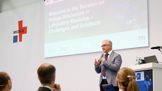 With direct ties to the trade show, the MEDICA LABMED FORUM bridges the gap between current scientific developments and practical healthcare issues (© Constanze Tillmann/Messe Düsseldorf).