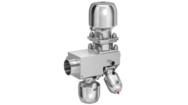 Mehrwegeventilblock aus Edelstahl mit Regelventil GEMÜ 567 BioStar control und Membranventilen GEMÜ 650 BioStar zur Dosierung aus einem Sterilloop und der Verteilung auf mehrere Abgänge.