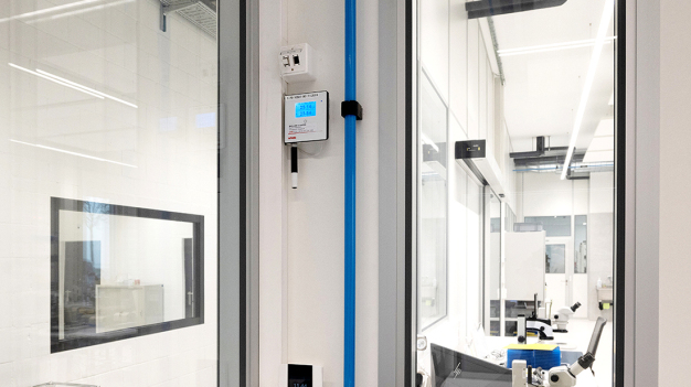 Die Messwerte, hier Temperatur und Feuchtigkeit, können sowohl an den einzelnen Datenloggern sowie auf dem Dashboard am Computer jederzeit überprüft werden. (Bildquelle Process Sensing Technologies)

