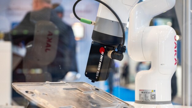 Innovative, automatisierte Lösungen für die Sauberkeitskontrolle und Badüberwachung sorgen für eine hohe Prozesssicherheit und die Einhaltung definierter Sauberkeitsspezifikationen. (Bildquelle: Deutsche Messe AG / Rainer Jensen) / Innovative, automated solutions for cleanliness control and bath monitoring ensure a high level of process reliability and compliance with defined cleanliness specifications. (Image source: Deutsche Messe AG / Rainer Jensen)