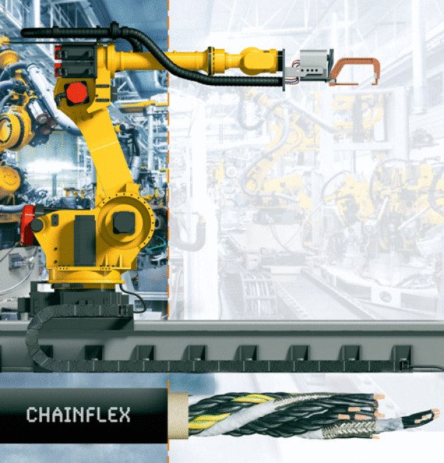 Die speziell für die 7. Achse an Fanuc Robotern ausgelegten Leitungen sind für hochdynamische Anwendungen in Produktionsanlagen mit langen Verfahrwegen entwickelt und getestet. (Quelle: igus GmbH)