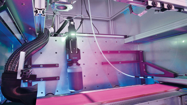 Der Hochleistungsdiodenlaser aus dem IDEEL Forschungsprojekt macht die Serienproduktion von Lithium-Ionen-Batterien durch das Rolle-zu-Rolle Verfahren deutlich nachhaltiger und wirtschaftlicher. © Fraunhofer ILT, Aachen / The high-power diode laser from the IDEEL research project makes the series production of lithium-ion batteries significantly more sustainable and economical thanks to the roll-to-roll process. © Fraunhofer ILT, Aachen, Germany Der Hochleistungsdiodenlaser aus dem IDEEL Forschungsprojekt macht die Serienproduktion von Lithium-Ionen-Batterien durch das Rolle-zu-Rolle Verfahren deutlich nachhaltiger und wirtschaftlicher. © Fraunhofer ILT, Aachen / The high-power diode laser from the IDEEL research project makes the series production of lithium-ion batteries significantly more sustainable and economical thanks to the roll-to-roll process. © Fraunhofer ILT, Aachen, Germany