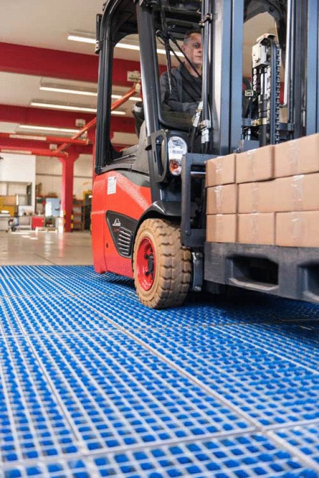 Bürstensysteme bekämpfen mittelgroße und grobe Partikel höchst effektiv. Unser Bild zeigt Profilgate von der Heute Maschinenfabrik. (Foto: Heute Maschinenfabrik) Bürstensysteme bekämpfen mittelgroße und grobe Partikel höchst effektiv. Unser Bild zeigt Profilgate von der Heute Maschinenfabrik. (Foto: Heute Maschinenfabrik)