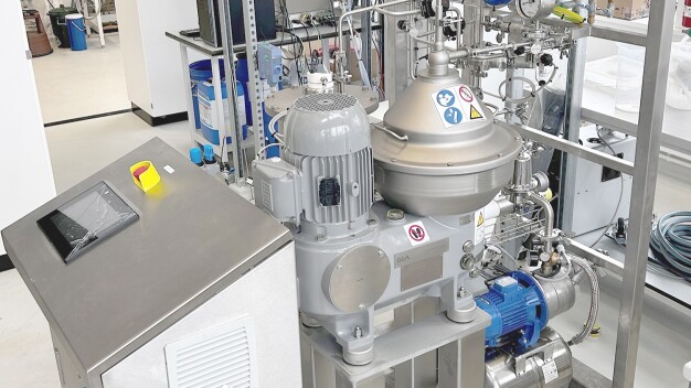 Tellerseparator „Pathfinder“ im Biotechnikum des PVZ in Braunschweig. Bildnachweis: Jan-Angelus Meyer/TU Braunschweig / ‘Pathfinder’ disc separator in the biotechnology centre at the PVZ in Braunschweig. Photo credits: Jan-Angelus Meyer/TU Braunschweig Tellerseparator „Pathfinder“ im Biotechnikum des PVZ in Braunschweig. Bildnachweis: Jan-Angelus Meyer/TU Braunschweig / ‘Pathfinder’ disc separator in the biotechnology centre at the PVZ in Braunschweig. Photo credits: Jan-Angelus Meyer/TU Braunschweig