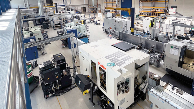 Die neu aufgestellte Lineartechnik-Produktion von Rodriguez mit dem leistungsstarken CNC-Drehzentrum von Mazak. (Bild: Rodriguez GmbH)