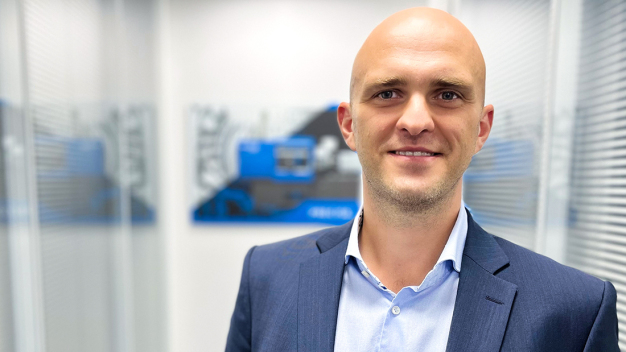 Rustam Aliyev ist neuer Director Business Development Automotive & Electronic bei der Sumitomo (SHI) Demag / Rustam Aliyev is the new Director Business Development Automotive & Electronics at Sumitomo (SHI) Demag