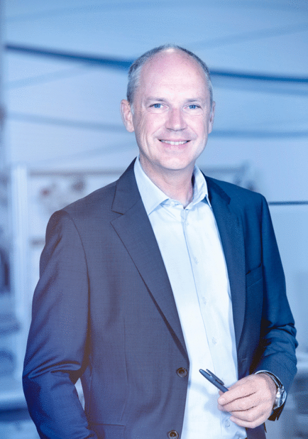 Ulrich Lampen ist seit 1. September 2019 neuer Manager Product Management bei SMC Deutschland. Gemeinsam mit seinem Team will der 55-jährige Diplom-Ingenieur die Chancen der Digitalisierung in der Automatisierung nutzen und den Kunden ein optimales Produktportfolio bieten. (Foto: SMC Deutschland GmbH)