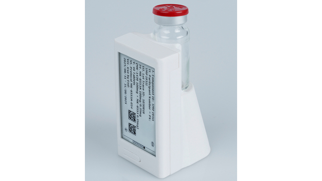Das Digital Display Label von Schreiner MediPharm verfügt über eine digitale Anzeige, deren Inhalte in Echtzeit aktualisiert werden können – für maximale Flexibilität und Aktualität in klinischen Studien. © Schreiner MediPharm / The Digital Display Label from Schreiner MediPharm has a digital indicator whose content can be updated in real time—for maximum flexibility and relevance in clinical trials. © Schreiner MediPharm