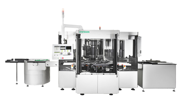 Syntegon hat mehr als 40 Jahren Erfahrung in der Entwicklung und Herstellung vollautomatischer visueller Inspektionsmaschinen für alle flüssigen Pharmazeutika und Packmittel. / Syntegon has more than 40 years of experience in the development and manufacture of automated visual inspection machines for all liquid pharmaceuticals and container types. Syntegon hat mehr als 40 Jahren Erfahrung in der Entwicklung und Herstellung vollautomatischer visueller Inspektionsmaschinen für alle flüssigen Pharmazeutika und Packmittel. / Syntegon has more than 40 years of experience in the development and manufacture of automated visual inspection machines for all liquid pharmaceuticals and container types.