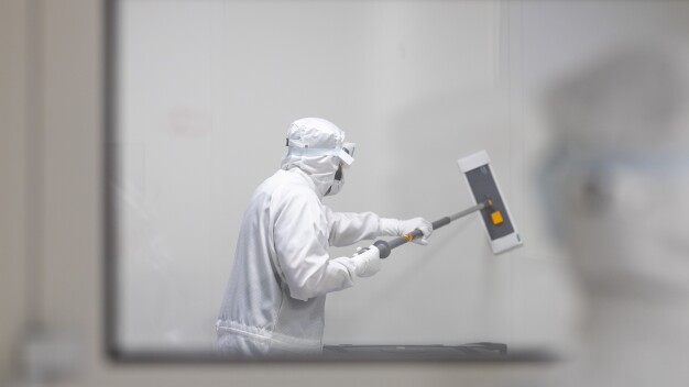 TRU Cleanroom Cleaning