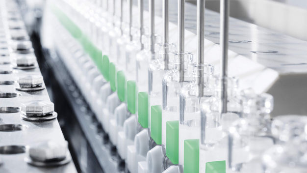 Das Geschäftsfeld Pharma Liquid von Syntegon war der wichtigste Treiber für das Wachstum des Auftragseingangs. / Syntegon’s Pharma Liquid business was the key driver of order intake growth.