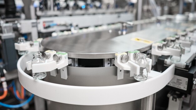 Bei der VarioFill entfällt die Verwendung von Pucks und anderen führenden Formatteilen, was den Transport besonders schonend gestaltet. Bei der VarioFill entfällt die Verwendung von Pucks und anderen führenden Formatteilen, was den Transport besonders schonend gestaltet.