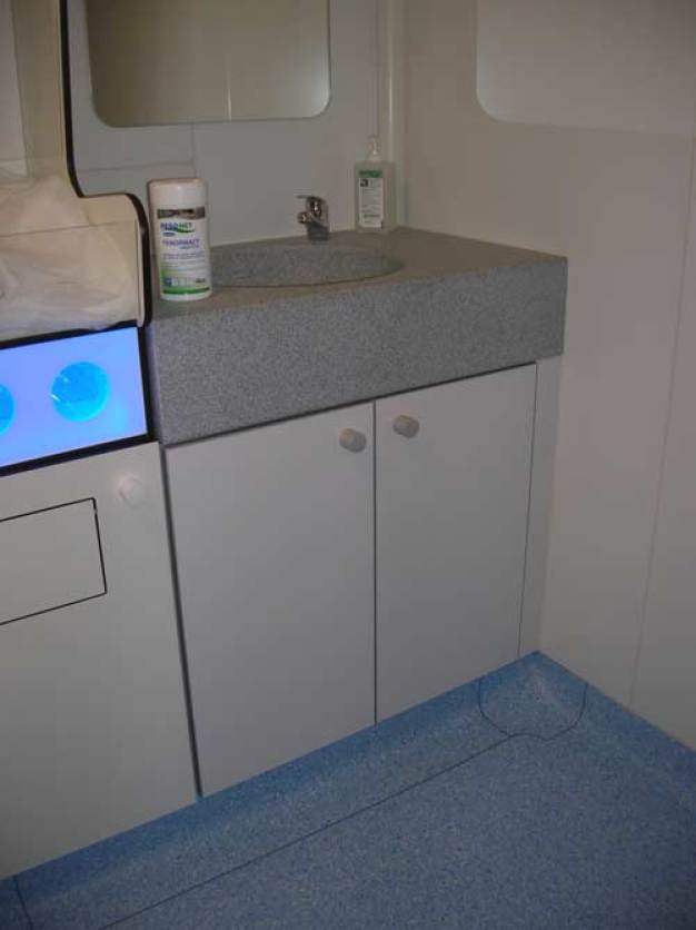 VESTIAIRE-SHOW-ROOM-TARAFIT