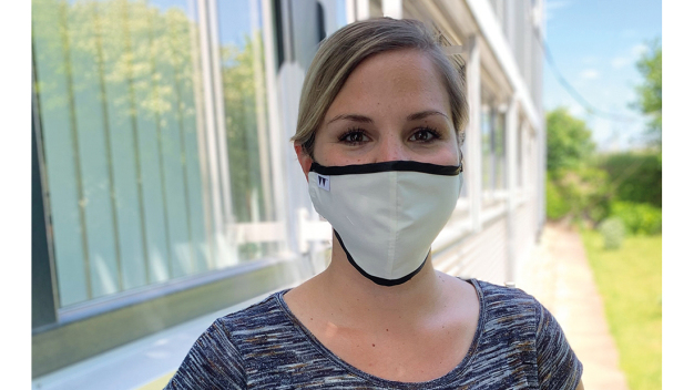 Mit dem Sono-Finishing-Verfahren antimikrobiell und antiviral ausgerüstete Textilen kommen bereits für Mund-Nasen-Masken zum Einsatz. (Bildquelle: Weber Ultrasonics)