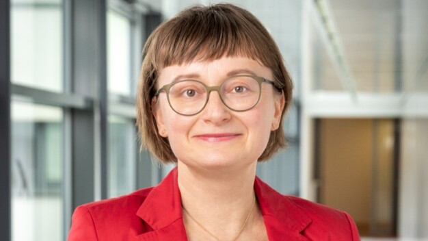 La Prof. Dra. Ing. Wenke Weinreich será la segunda directora del instituto en el IPMS de Fraunhofer. Ella reemplaza a la Prof. Dra. Ing. Hubert Lakner, quien se jubiló a finales de 2024. © Fraunhofer IPMS